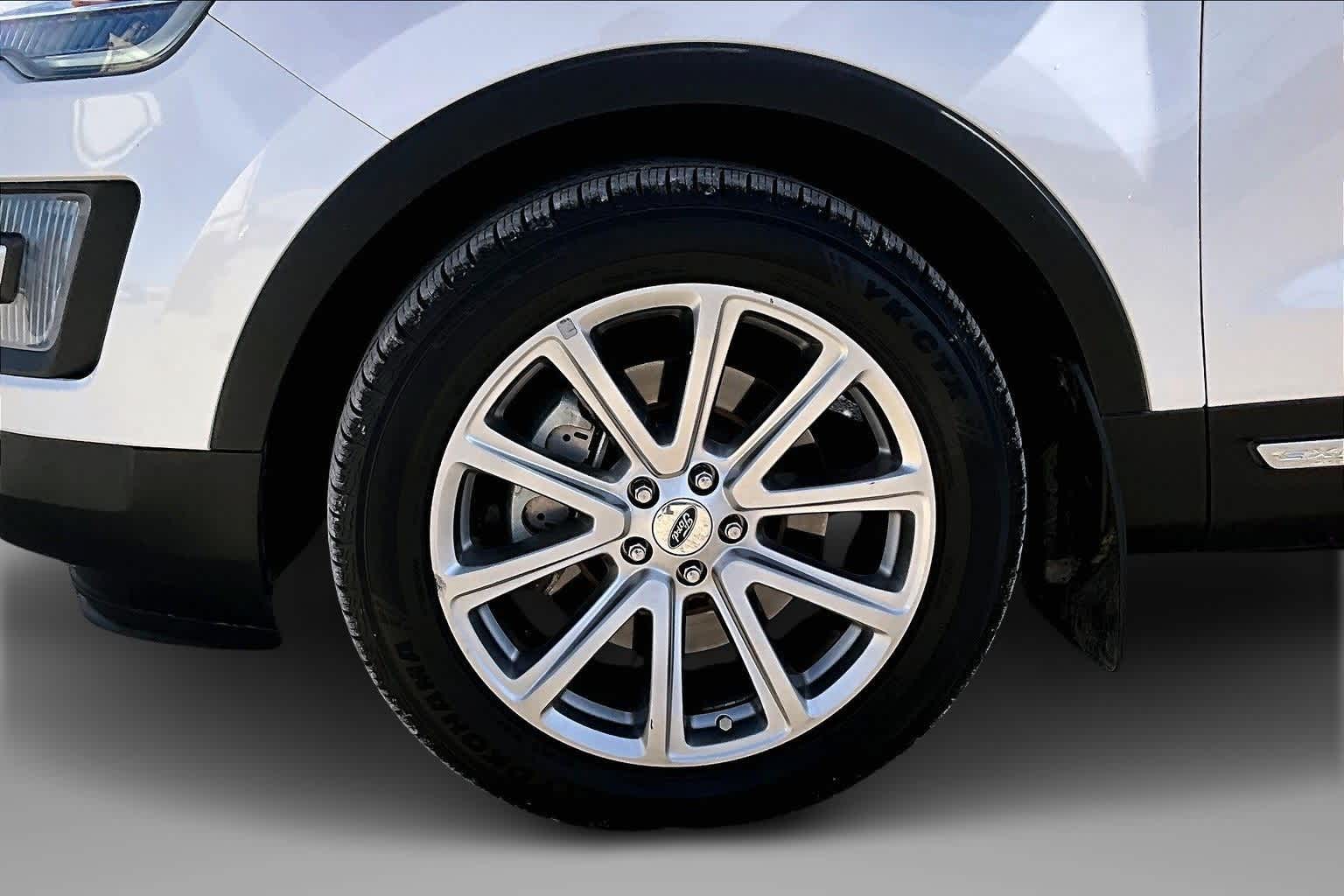 Thumbnail: 2017 Ford Explorer - 8