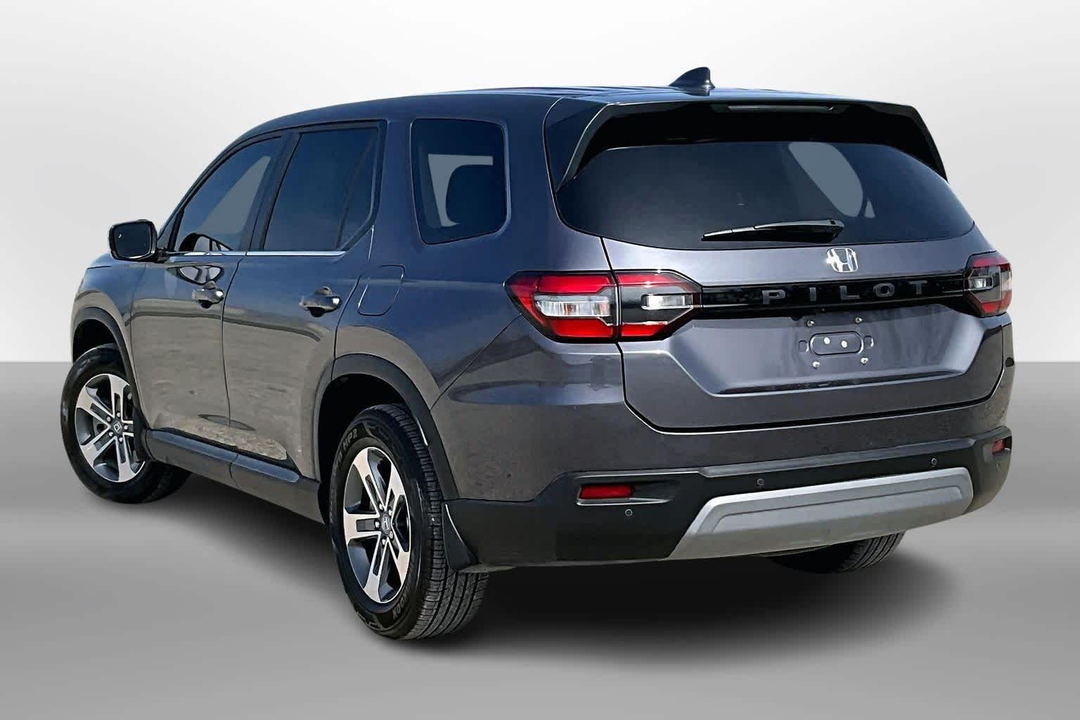 Thumbnail: 2023 Honda Pilot - 12