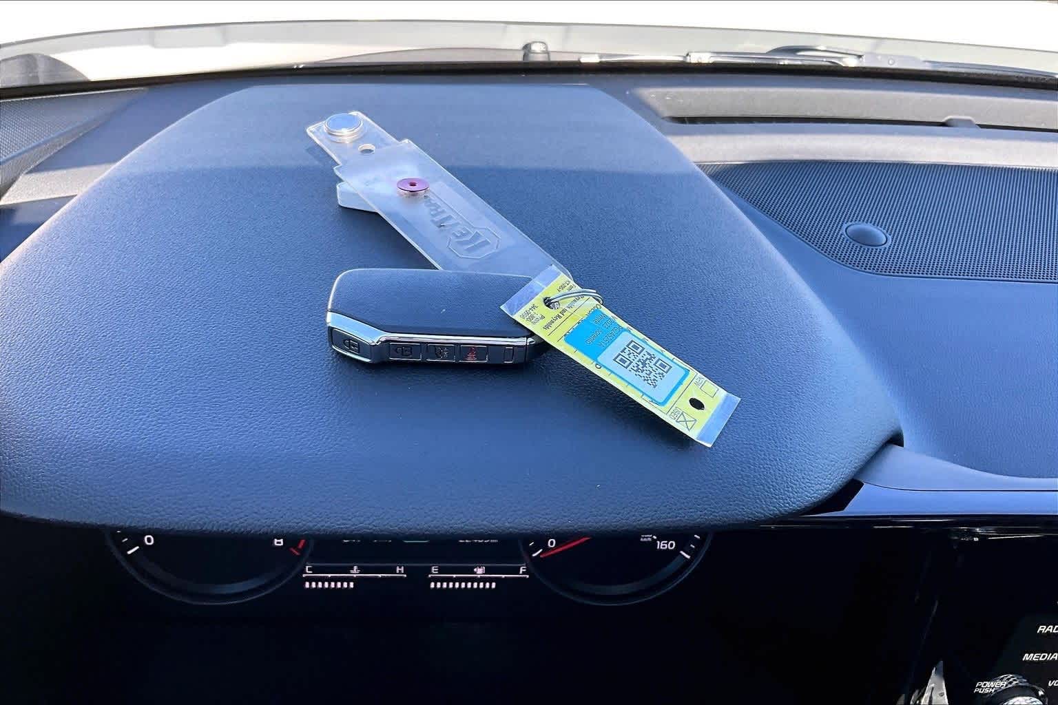 Thumbnail: 2023 Kia Sorento - 9