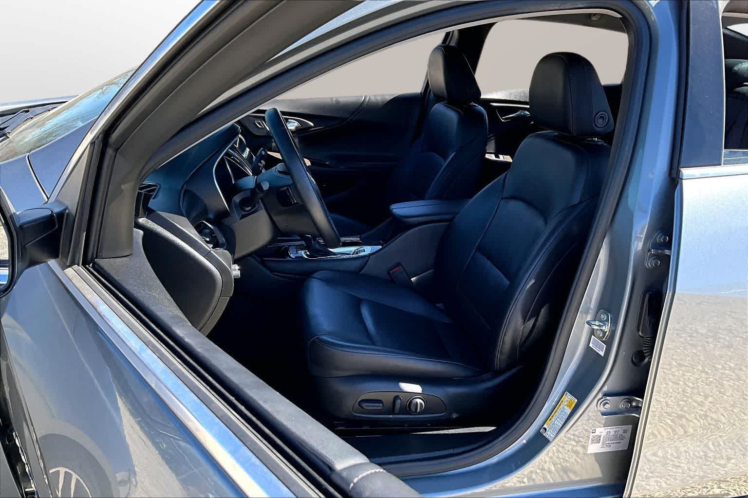 Thumbnail: 2023 Chevrolet Malibu - 24