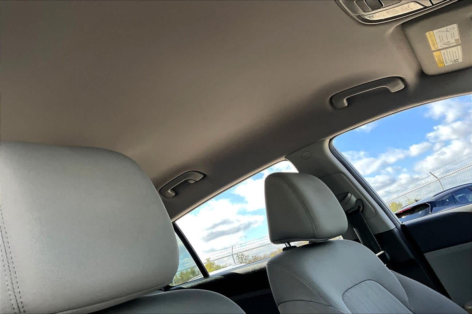 Thumbnail: 2017 Kia Sportage - 16