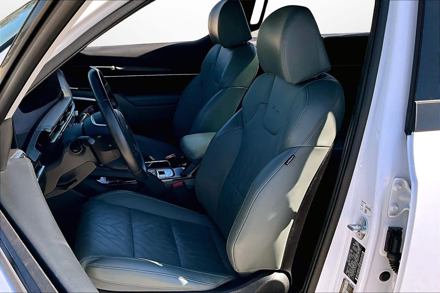 Thumbnail: 2024 Kia Telluride - 24