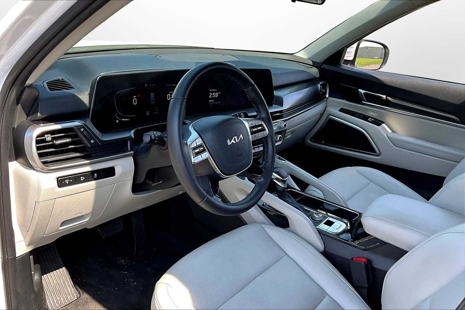 Thumbnail: 2023 Kia Telluride - 12