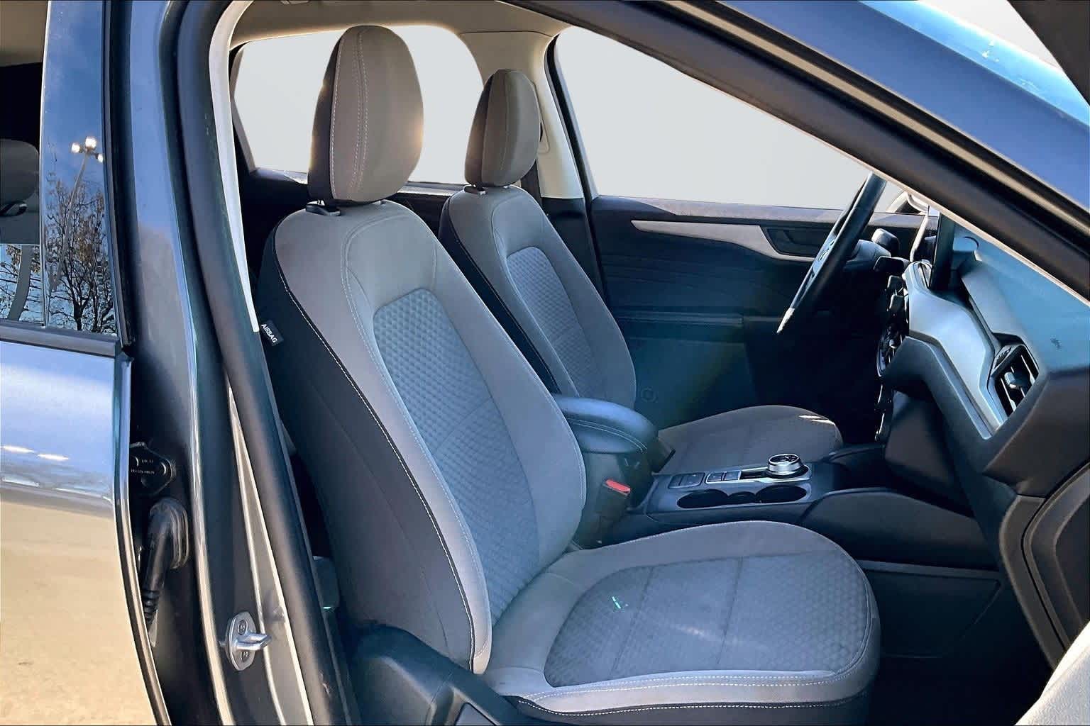 Thumbnail: 2022 Ford Escape - 7