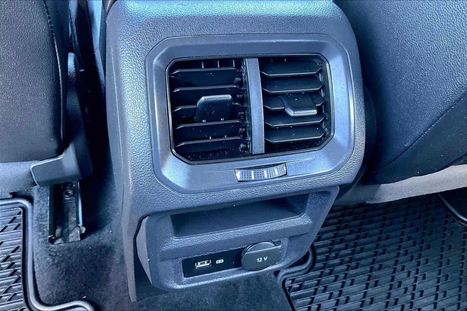 Thumbnail: 2019 Volkswagen Tiguan - 24