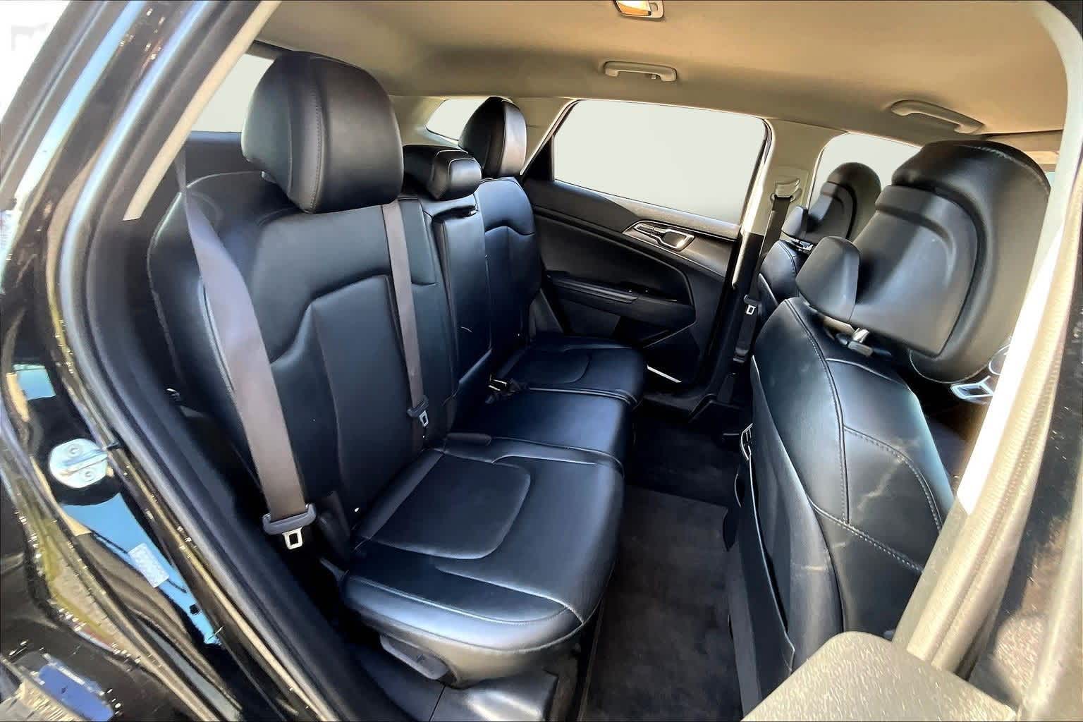 Thumbnail: 2023 Kia Sportage - 28