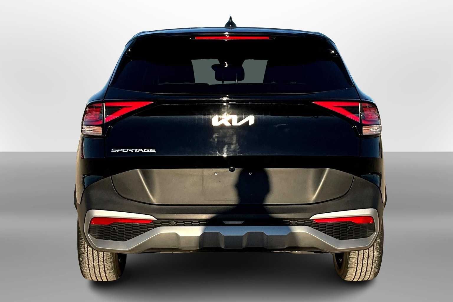 Thumbnail: 2023 Kia Sportage - 4