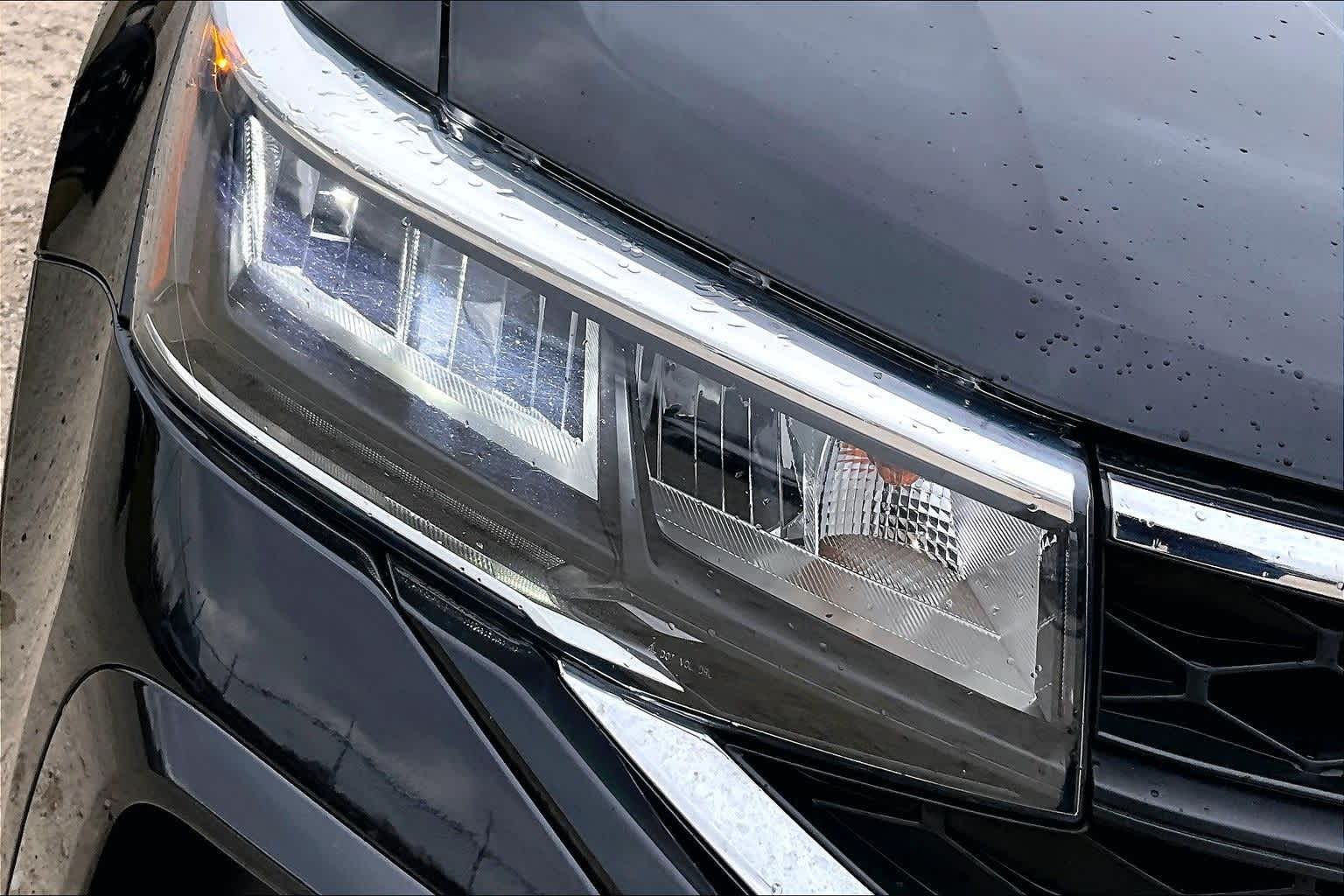 Thumbnail: 2022 Volkswagen Taos - 30