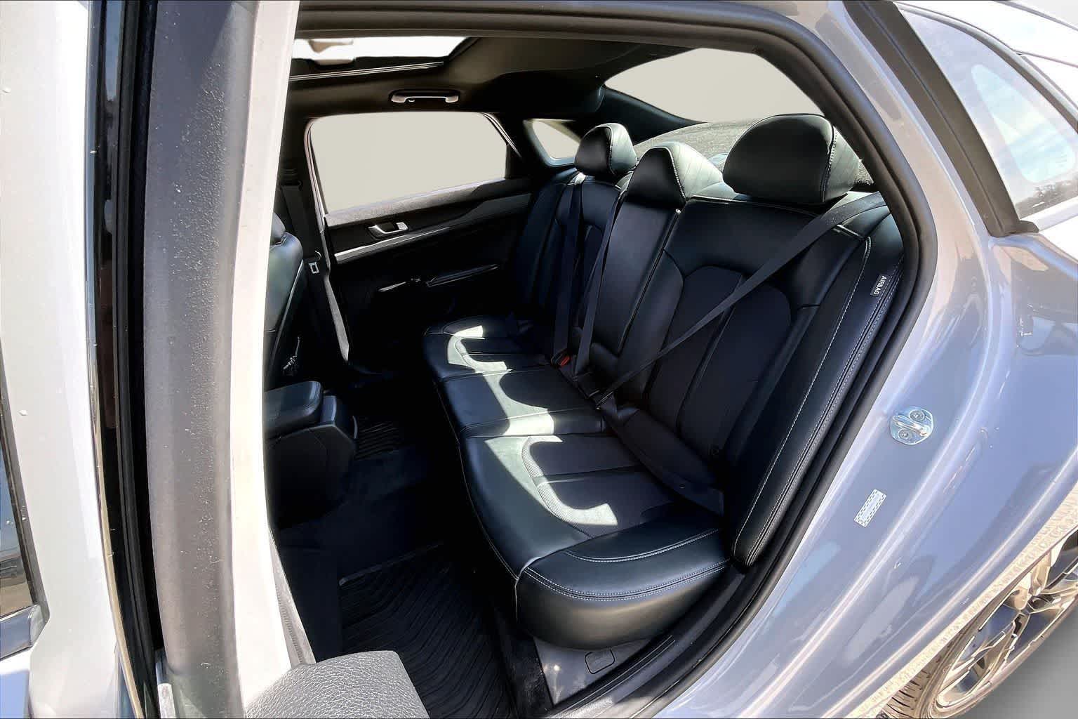 Thumbnail: 2022 Kia K5 - 24