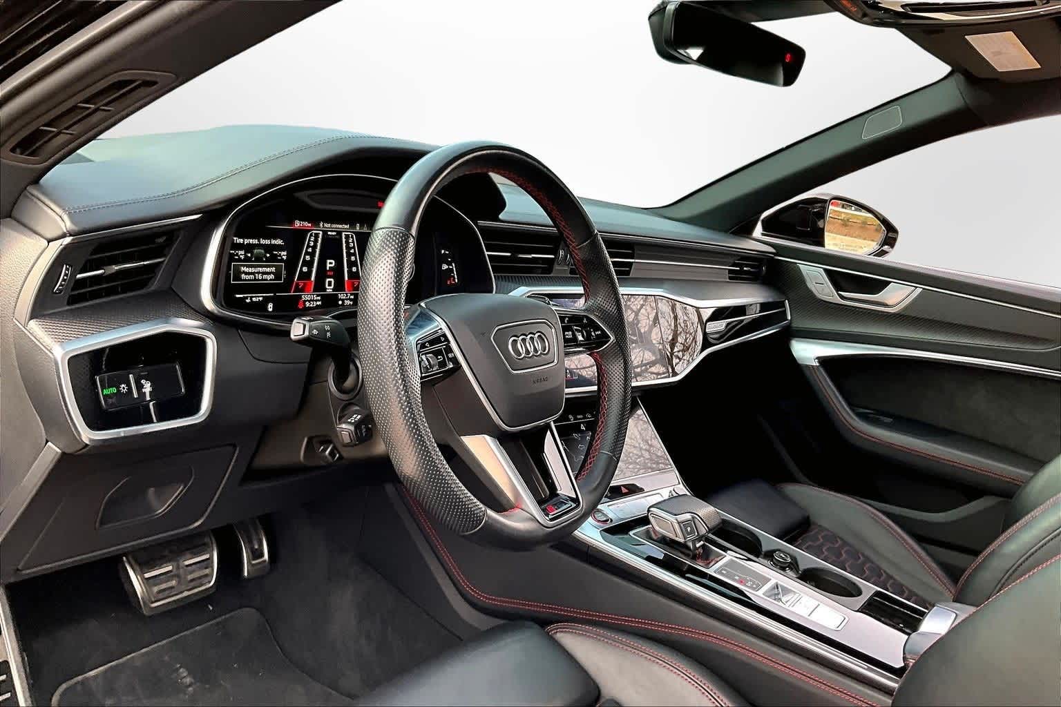 Thumbnail: 2021 Audi RS 6 - 12