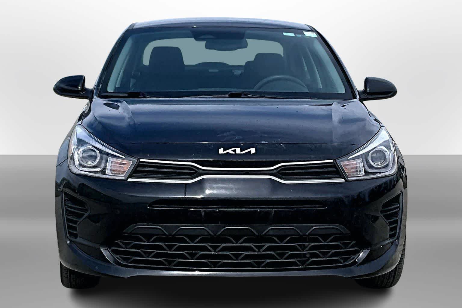 Thumbnail: 2023 Kia Rio - 3