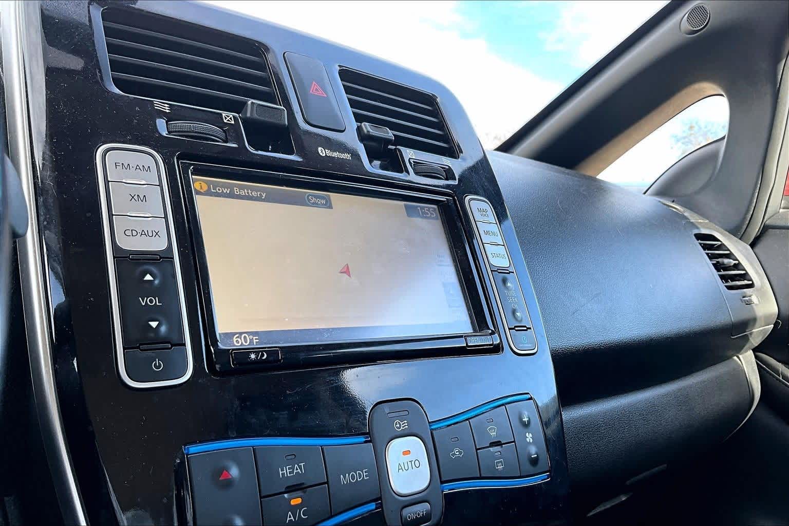 Thumbnail: 2013 Nissan Leaf - 20