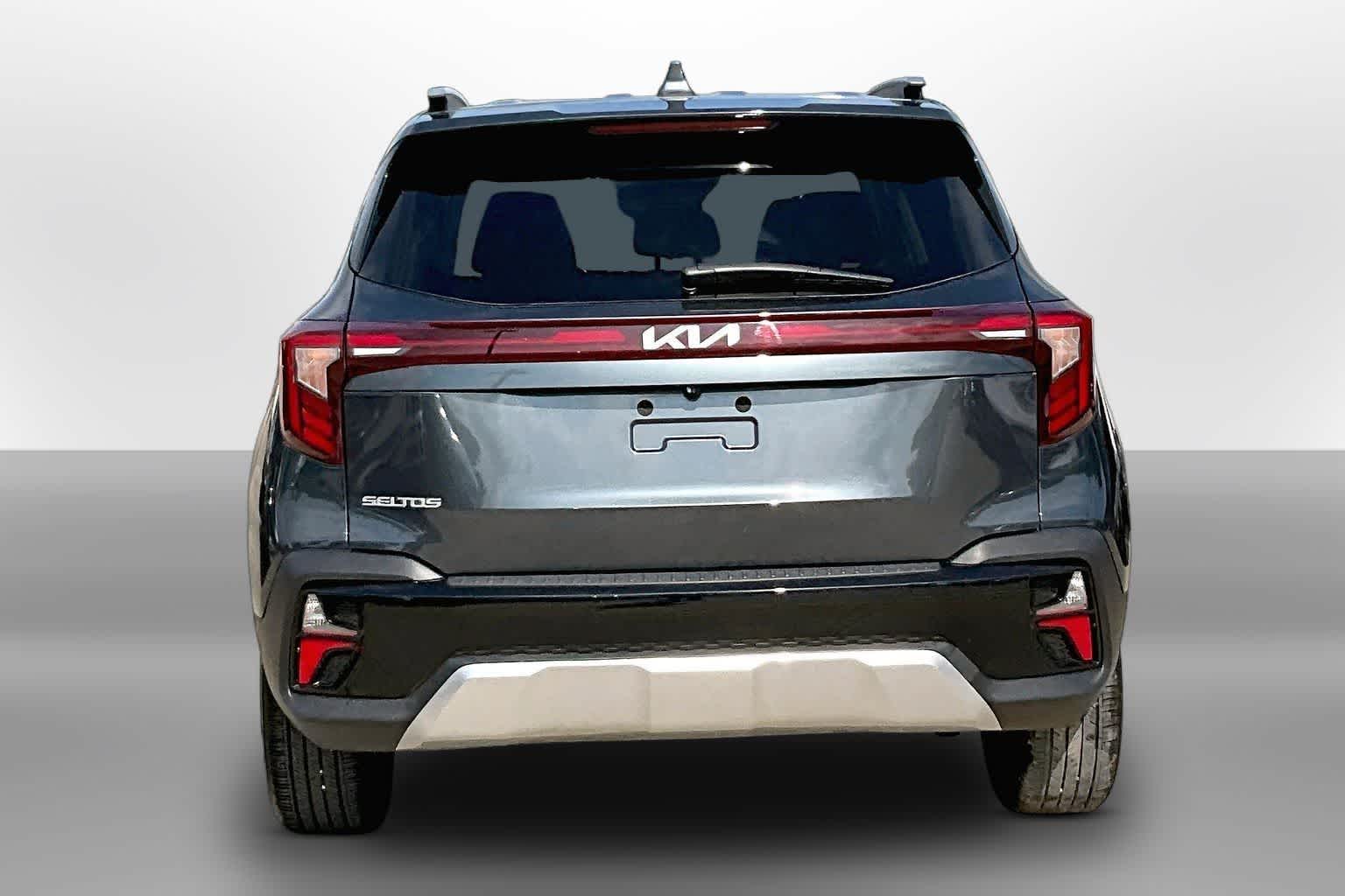 Thumbnail: 2024 Kia Seltos - 4