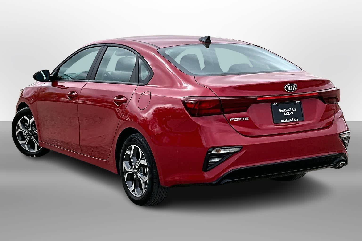 Thumbnail: 2021 Kia Forte - 11