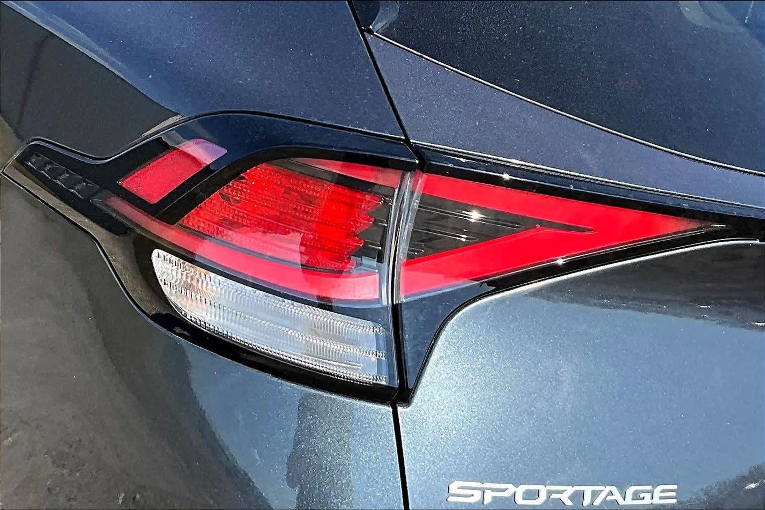 Thumbnail: 2023 Kia Sportage - 31