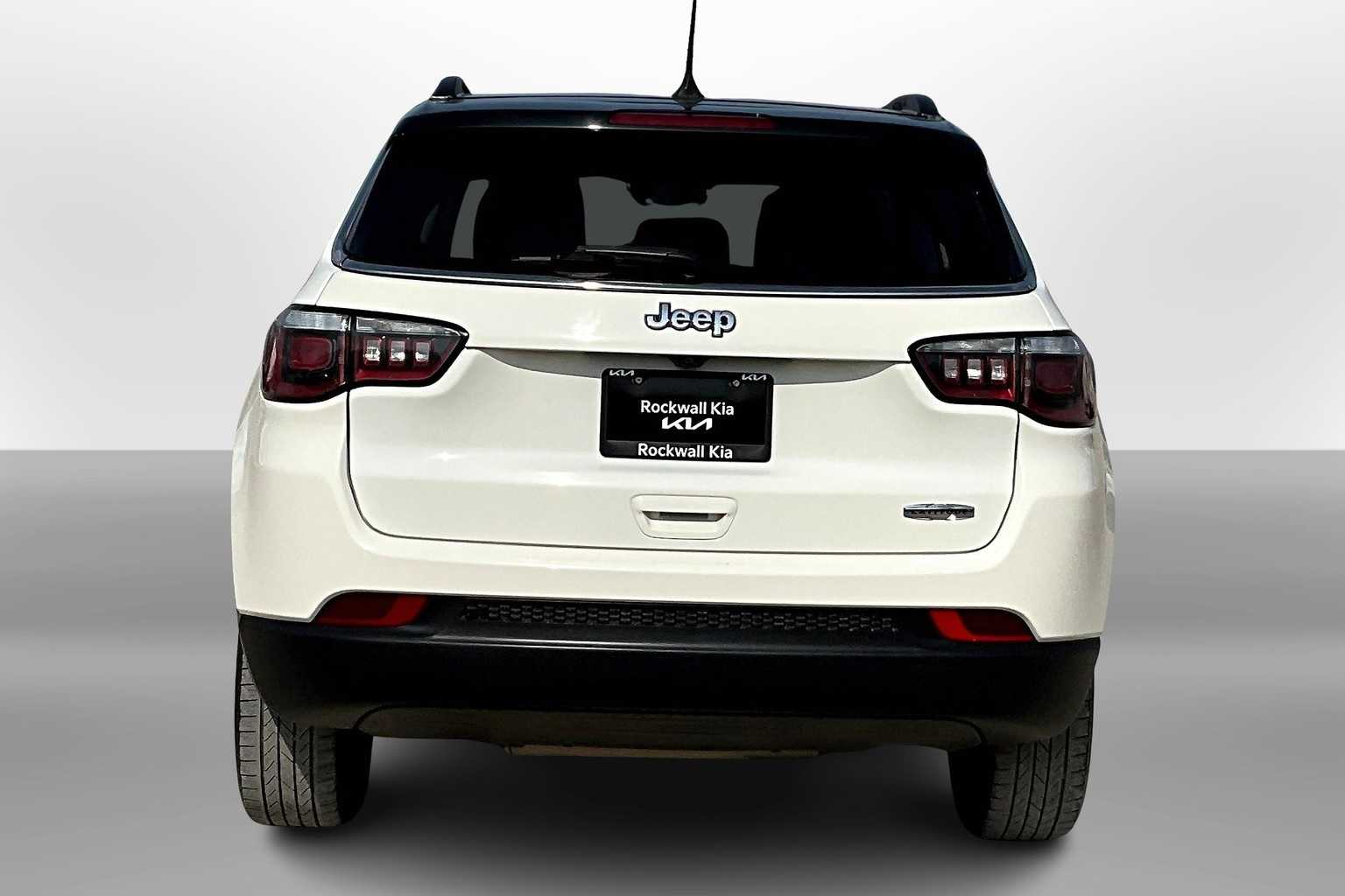Thumbnail: 2020 Jeep Compass - 4