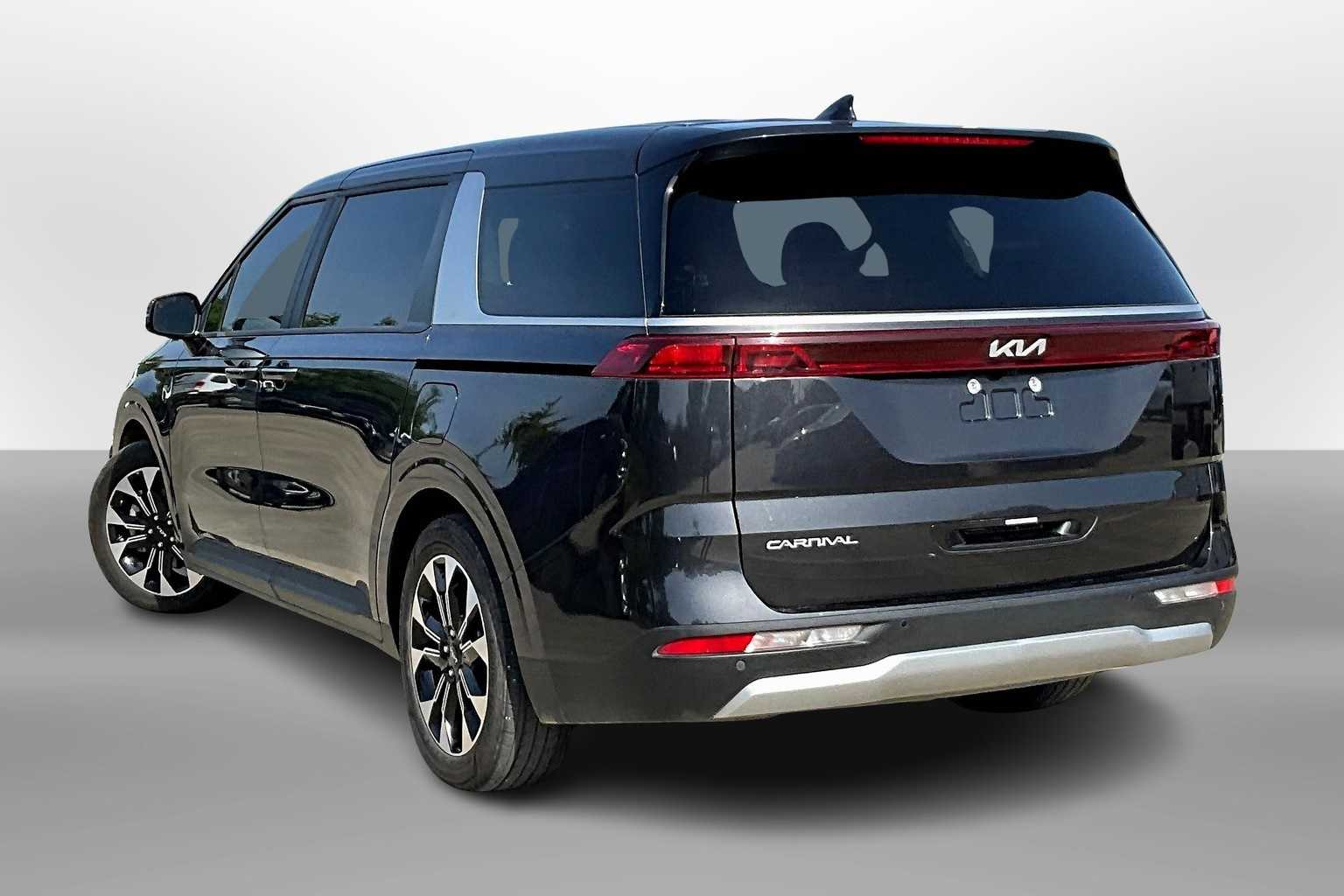 Thumbnail: 2024 Kia Carnival - 11