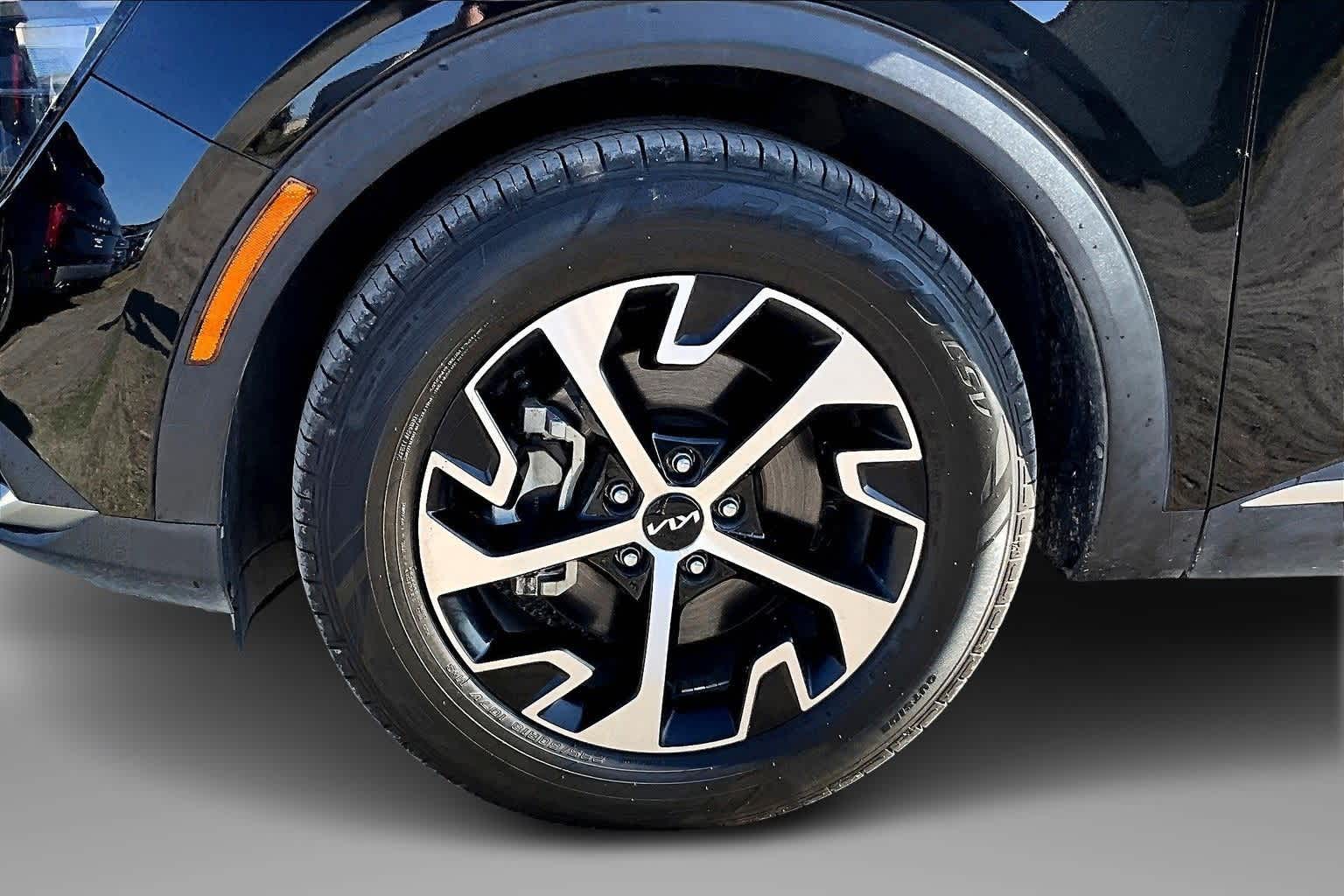 Thumbnail: 2023 Kia Sportage - 8