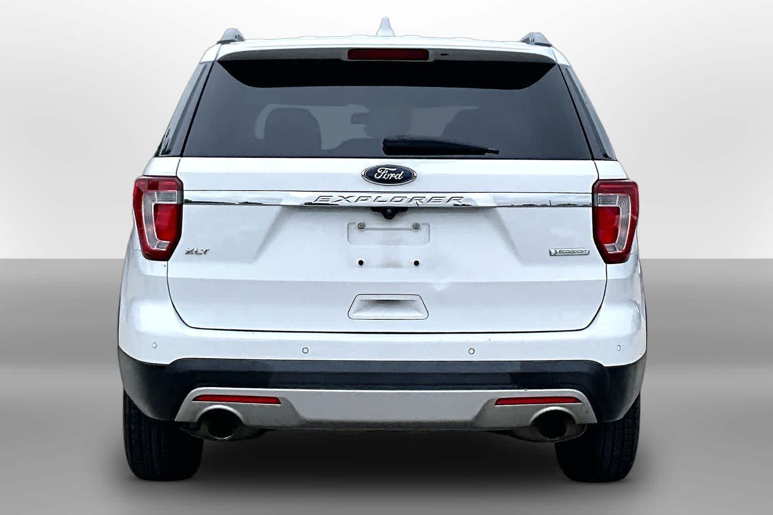 Thumbnail: 2017 Ford Explorer - 4