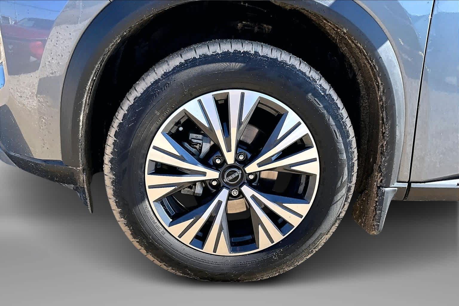 Thumbnail: 2023 Nissan Rogue - 8