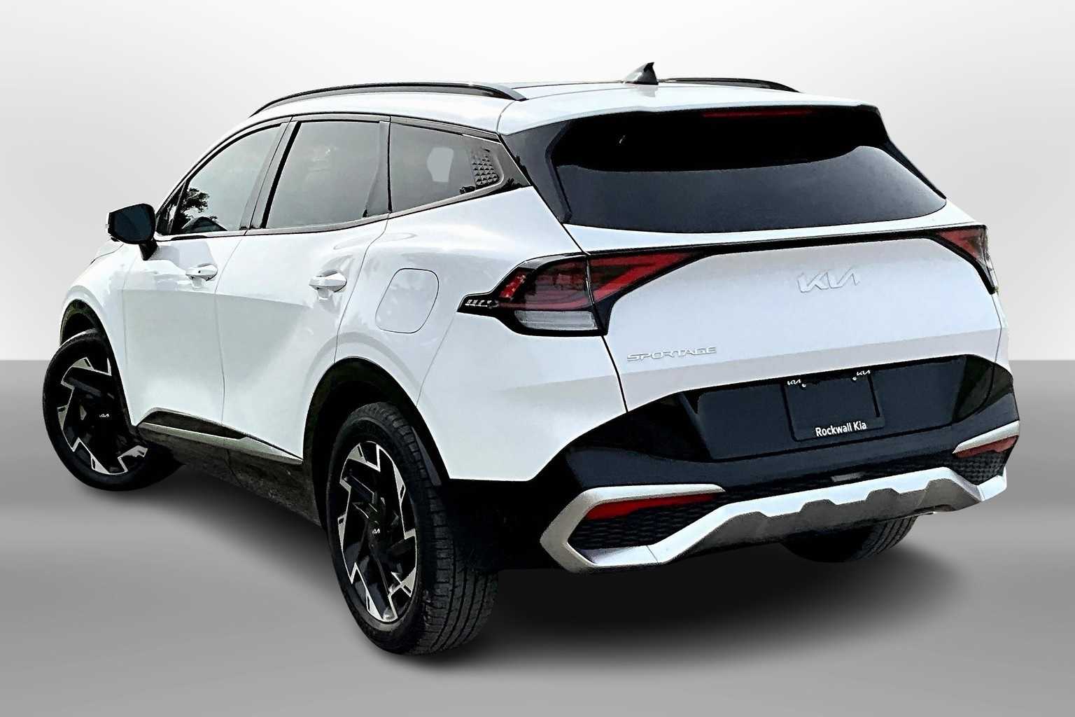 Thumbnail: 2023 Kia Sportage - 11