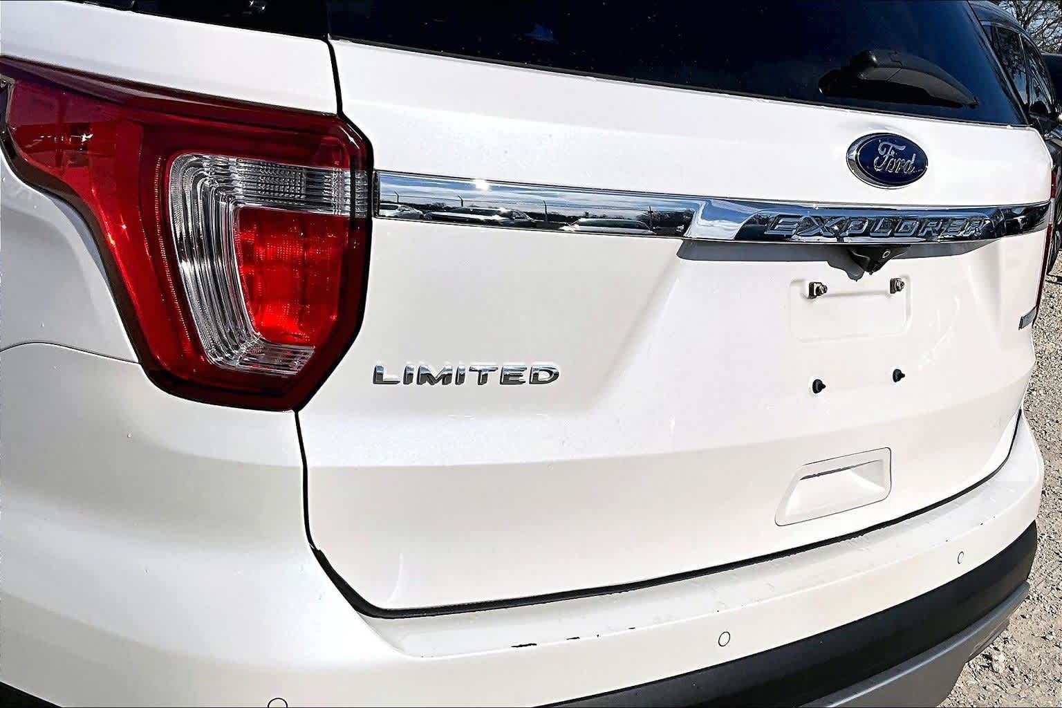 Thumbnail: 2017 Ford Explorer - 31