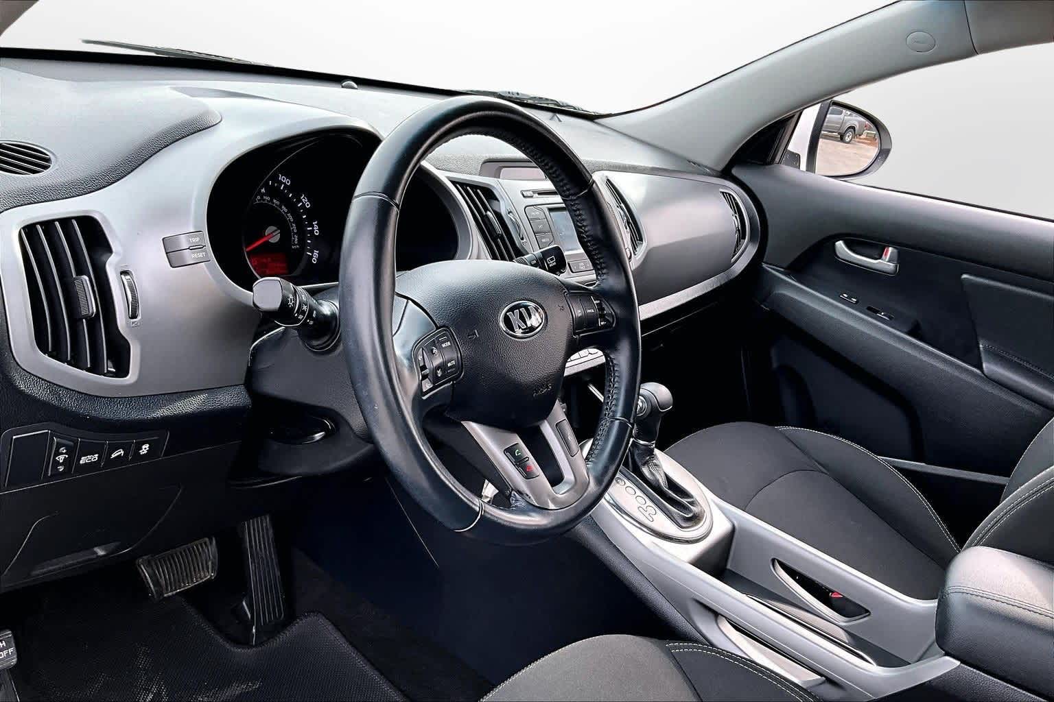 Thumbnail: 2015 Kia Sportage - 12