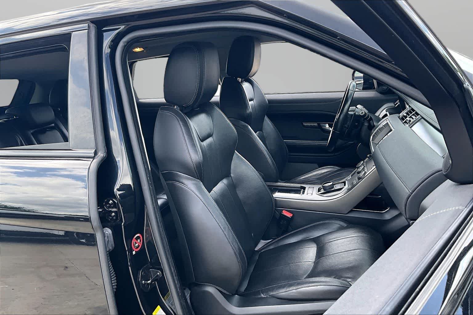 Thumbnail: 2019 Land Rover Range Rover Evoque - 6