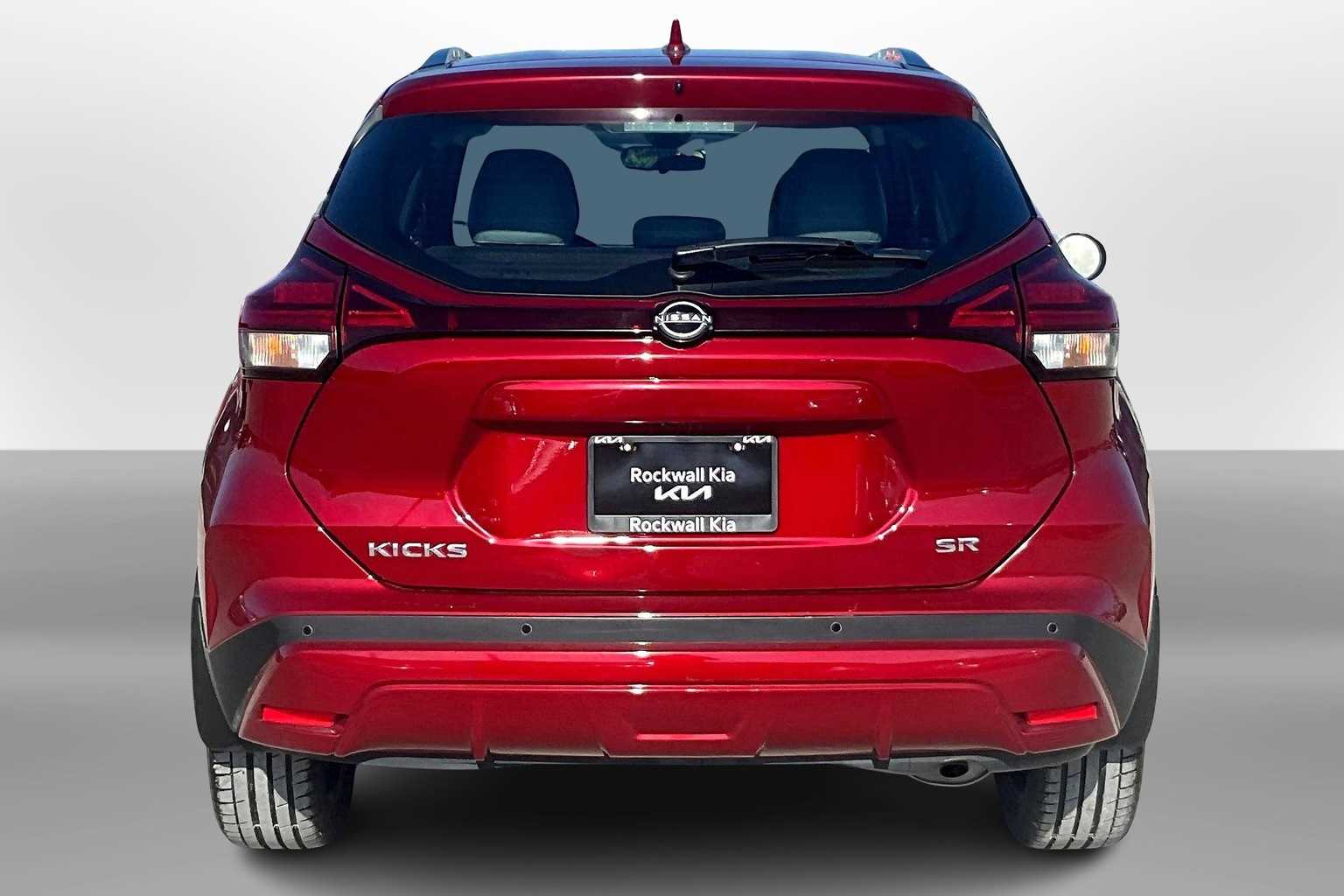 Thumbnail: 2023 Nissan Kicks - 4