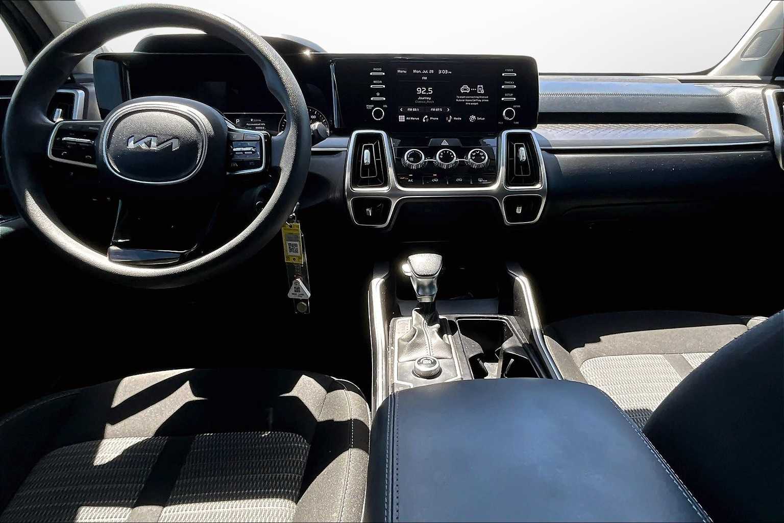 Thumbnail: 2022 Kia Sorento - 13