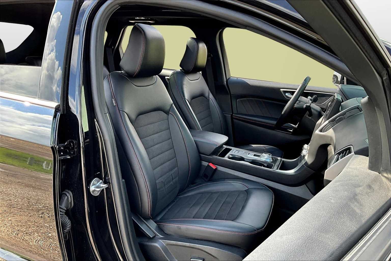 Thumbnail: 2024 Ford Edge - 7