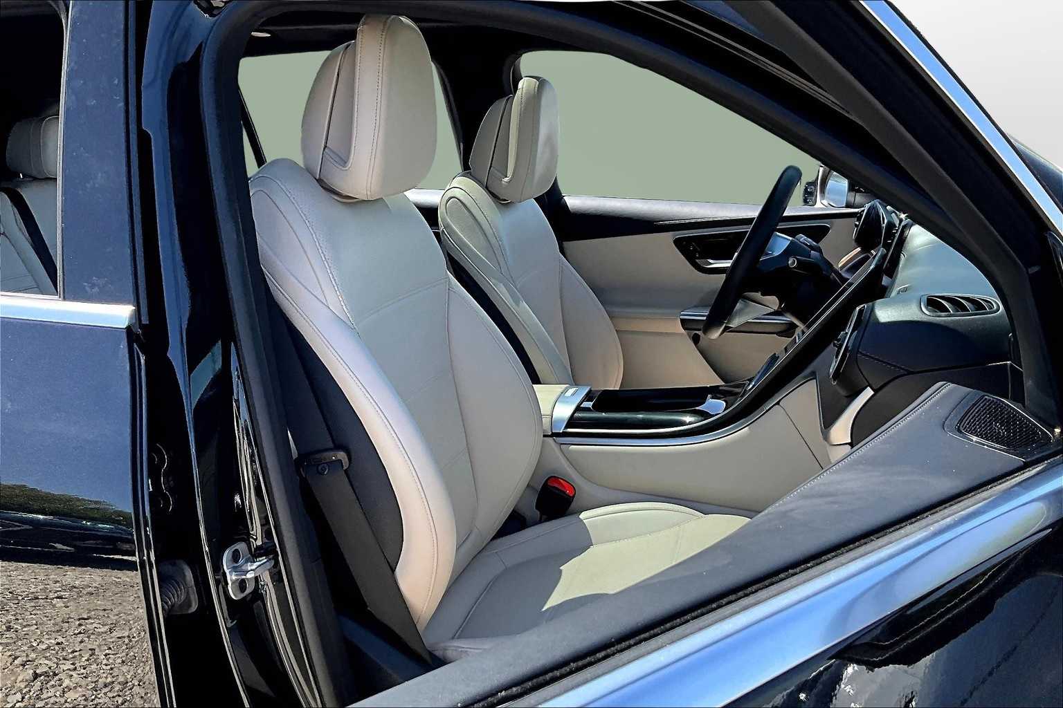 Thumbnail: 2024 Mercedes-Benz GLC - 7