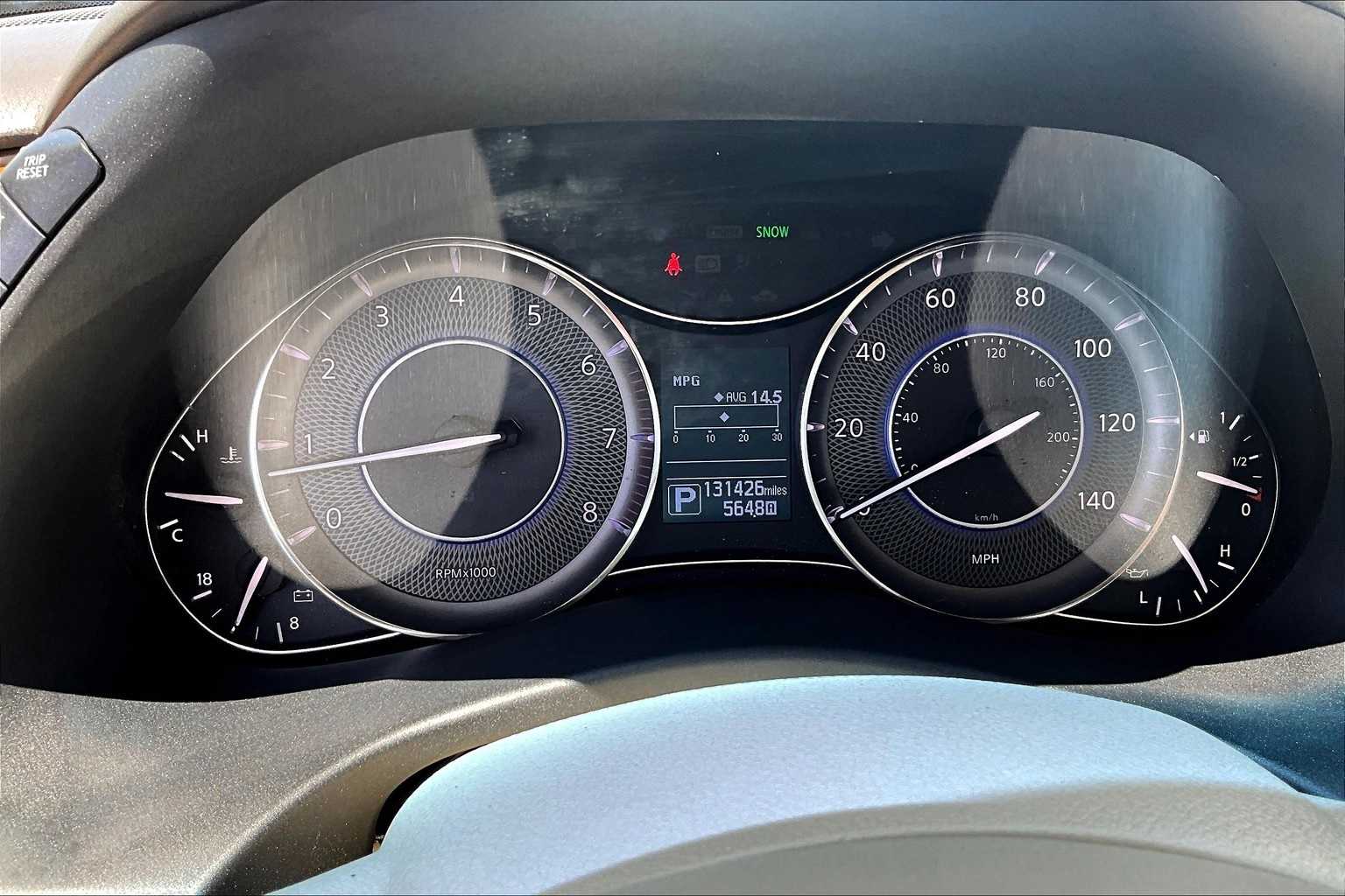 Thumbnail: 2013 INFINITI QX56 - 21