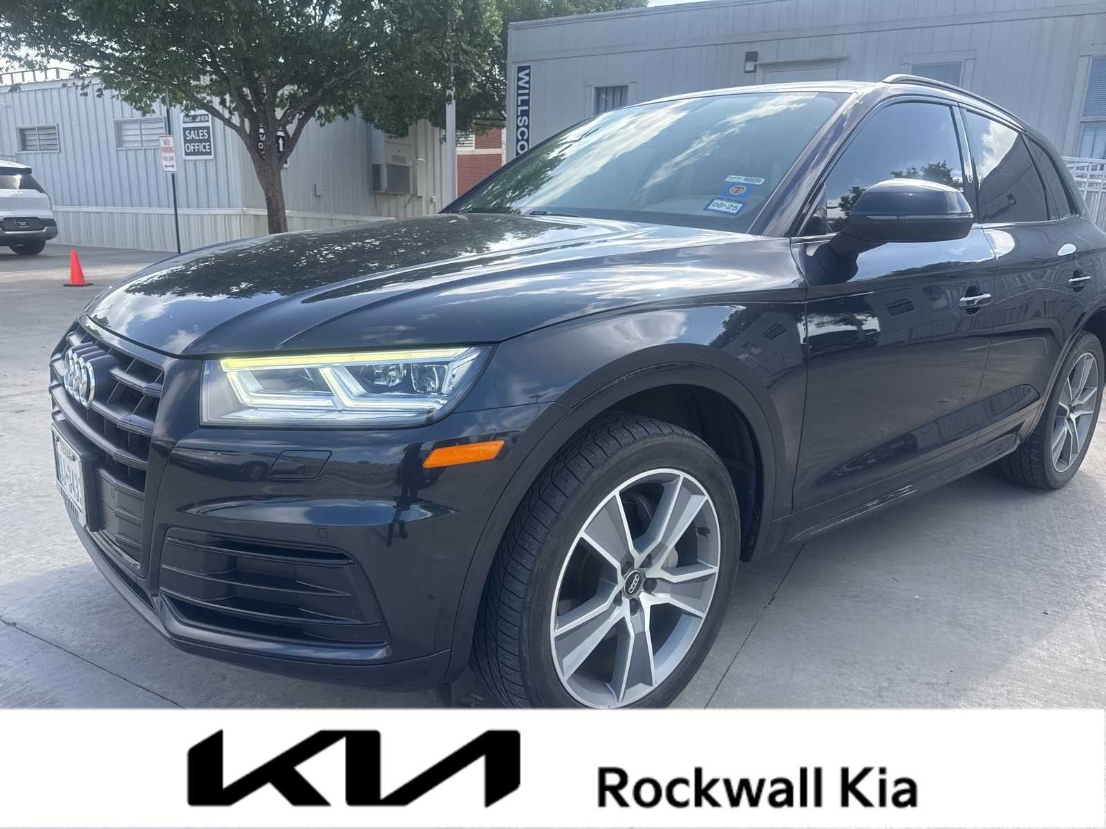 Thumbnail: 2019 Audi Q5 - 1