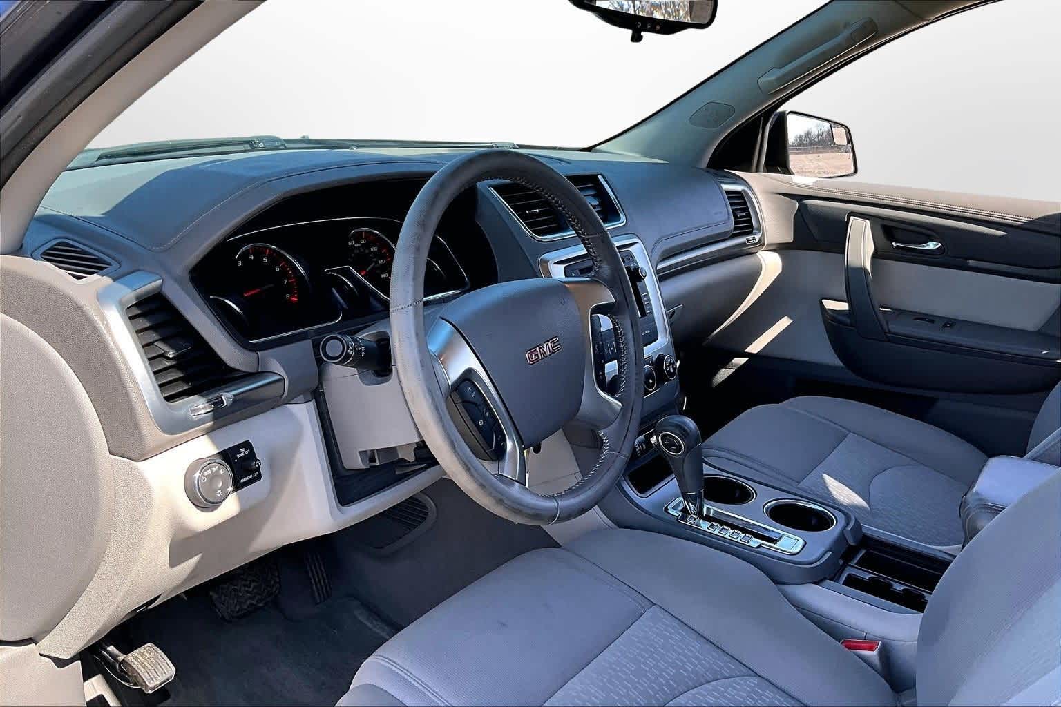 Thumbnail: 2013 GMC Acadia - 12