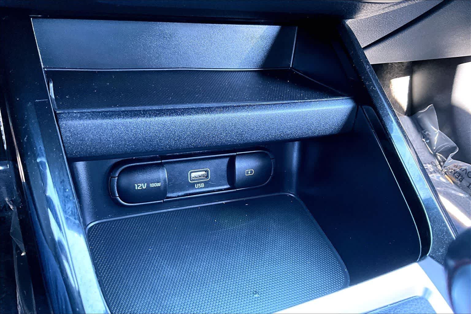 Thumbnail: 2023 Kia Forte - 20