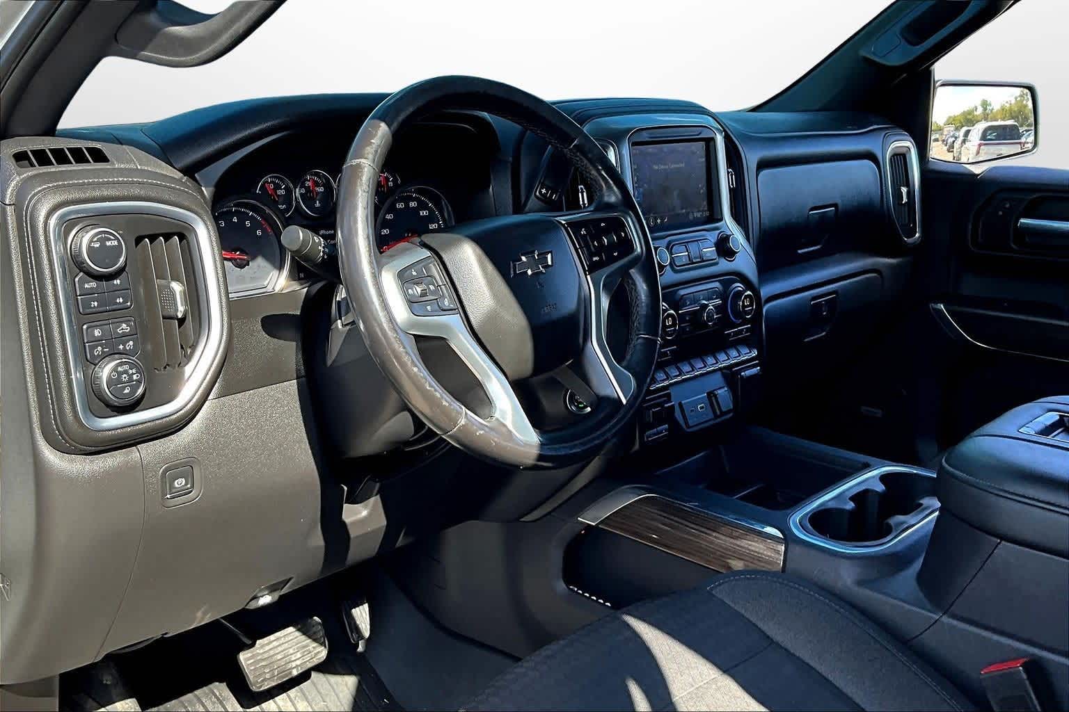 Thumbnail: 2020 Chevrolet Silverado 1500 - 12