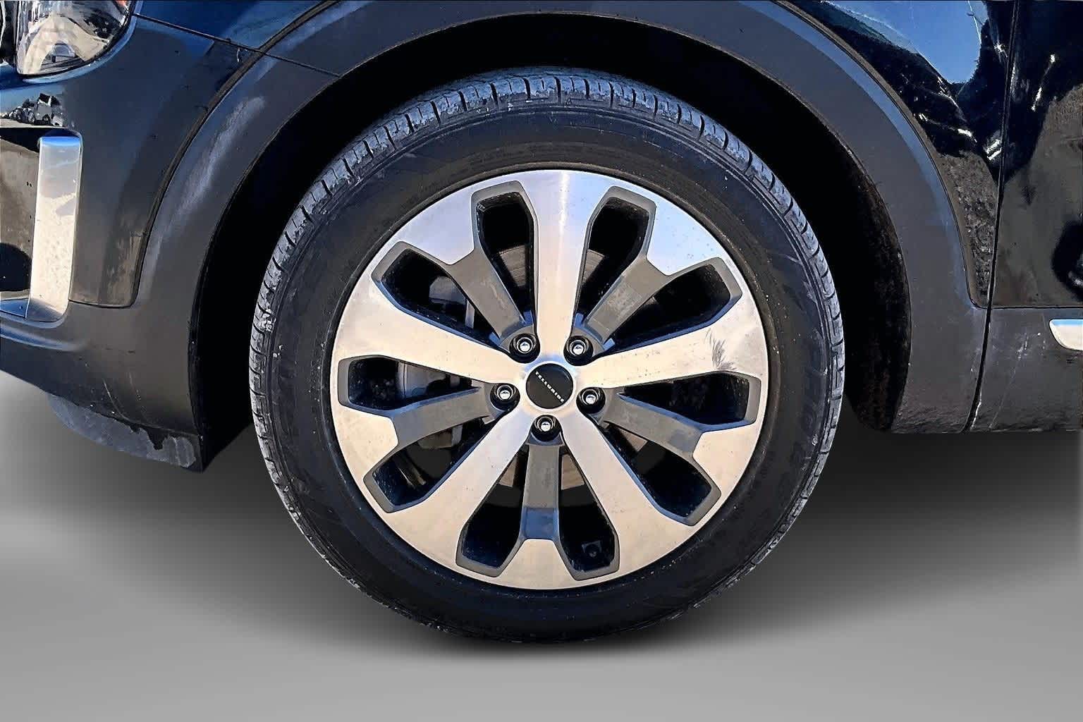 Thumbnail: 2020 Kia Telluride - 8