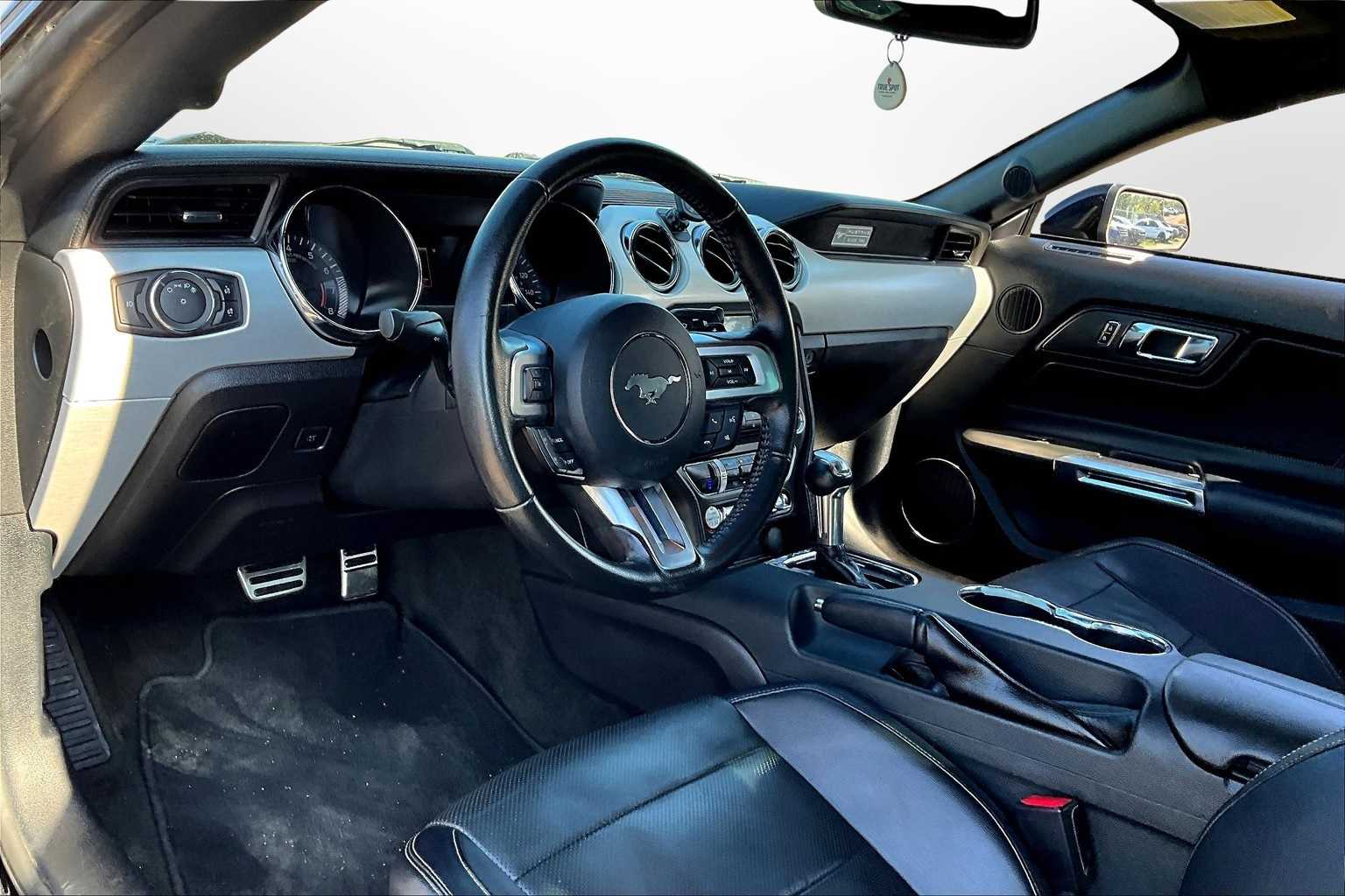 Thumbnail: 2016 Ford Mustang - 12