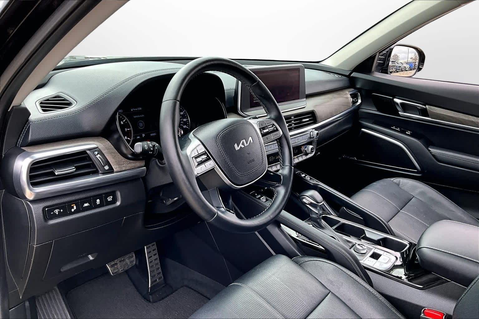 Thumbnail: 2022 Kia Telluride - 12