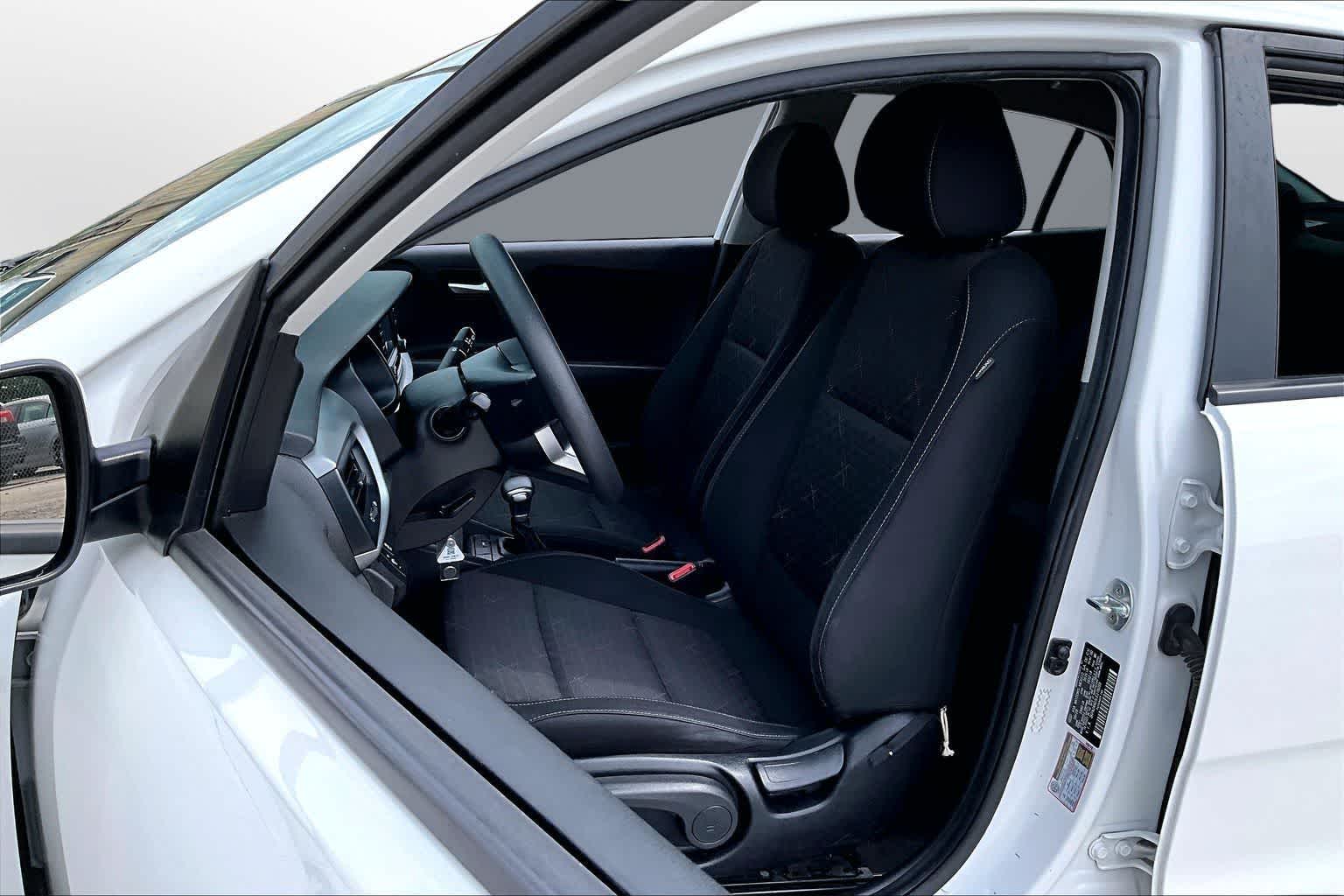 Thumbnail: 2020 Kia Rio - 21