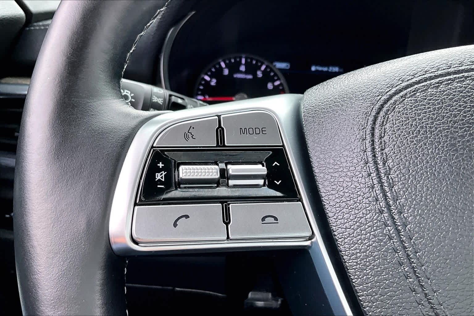 Thumbnail: 2022 Kia Telluride - 17