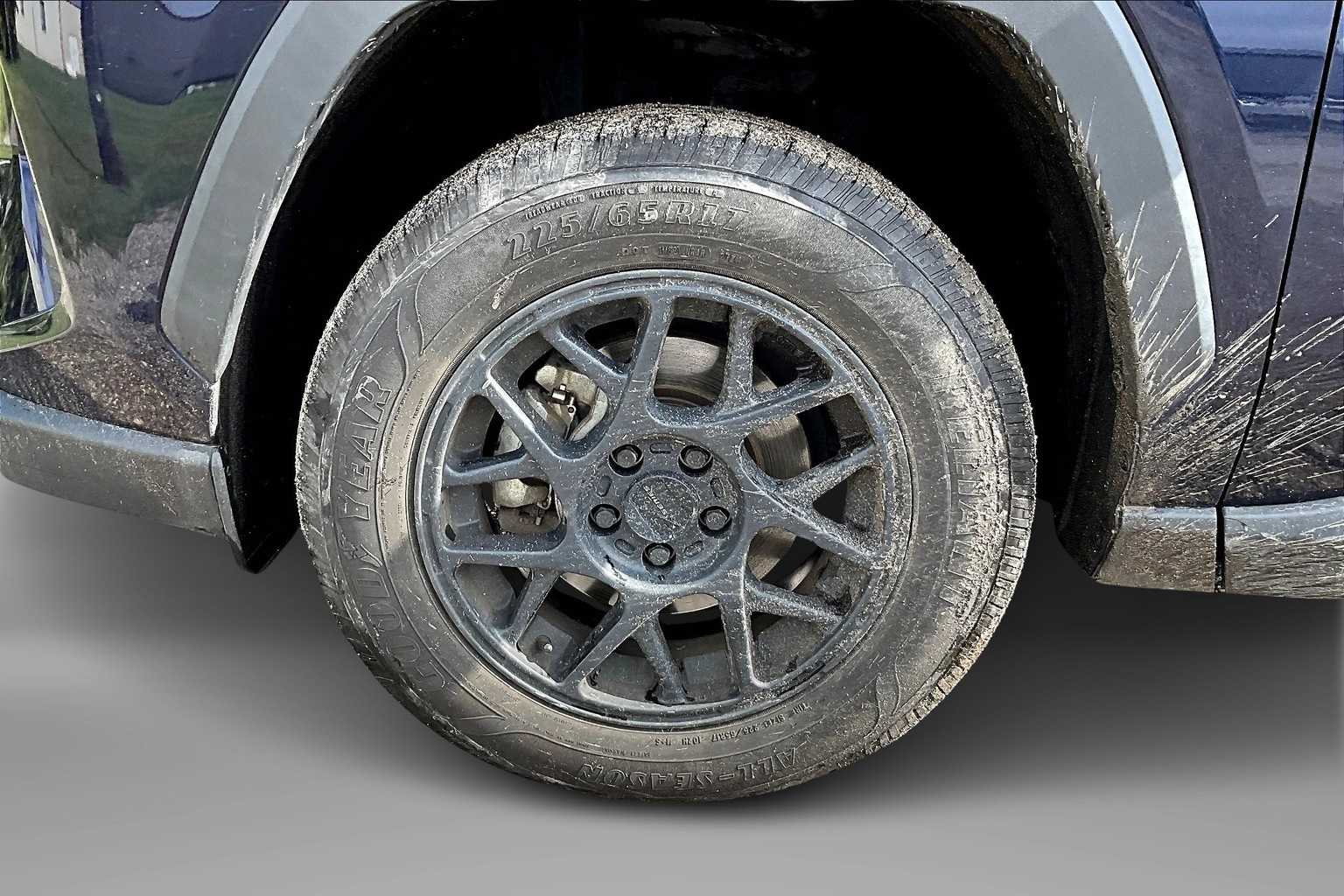 Thumbnail: 2020 Toyota RAV4 - 8