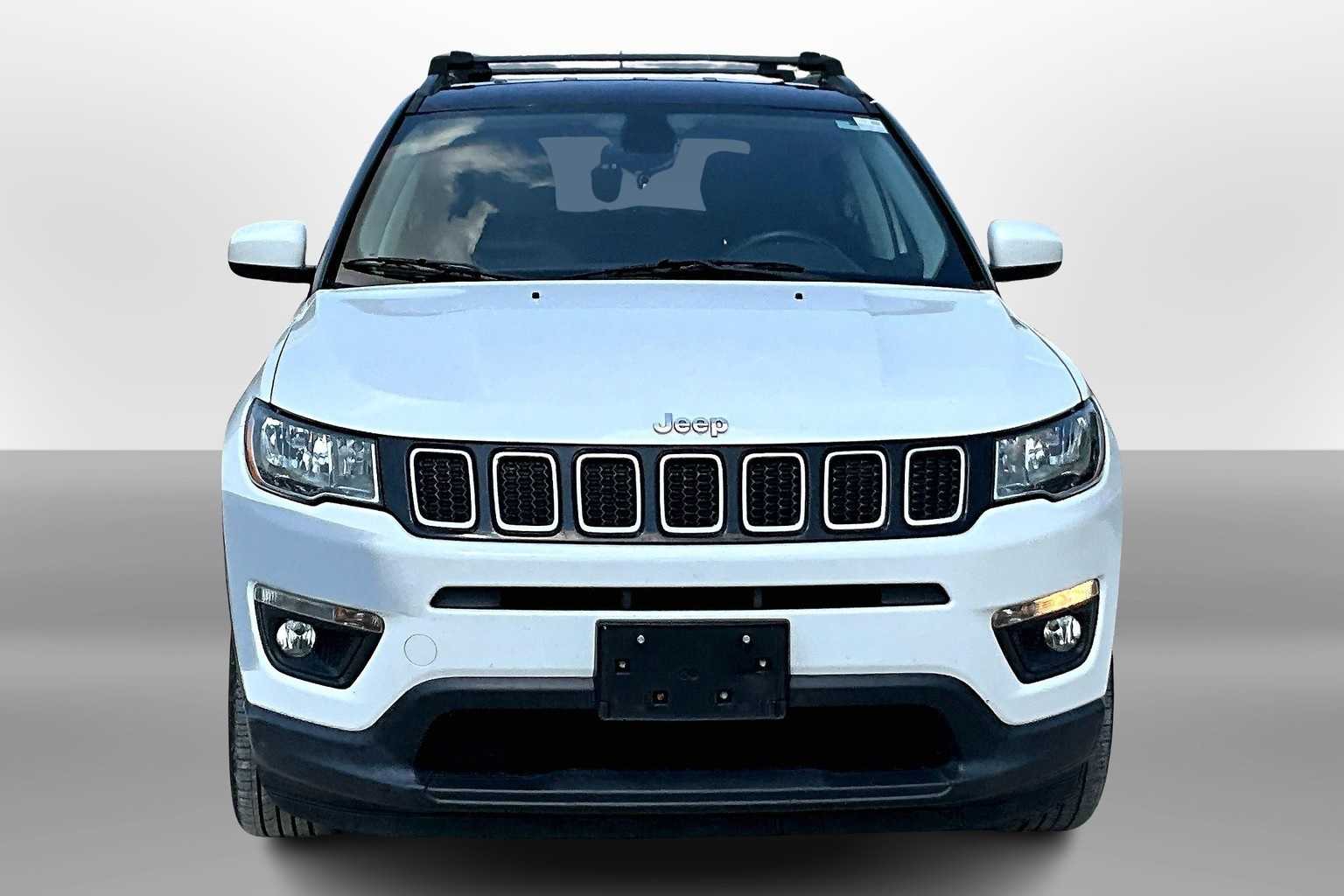 Thumbnail: 2018 Jeep Compass - 3