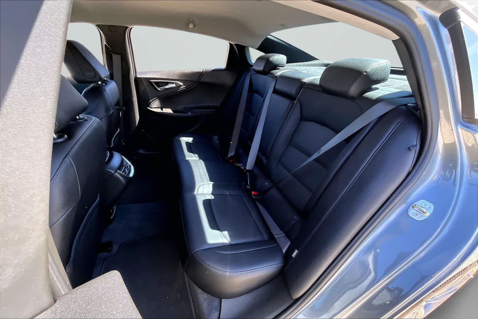 Thumbnail: 2023 Chevrolet Malibu - 25