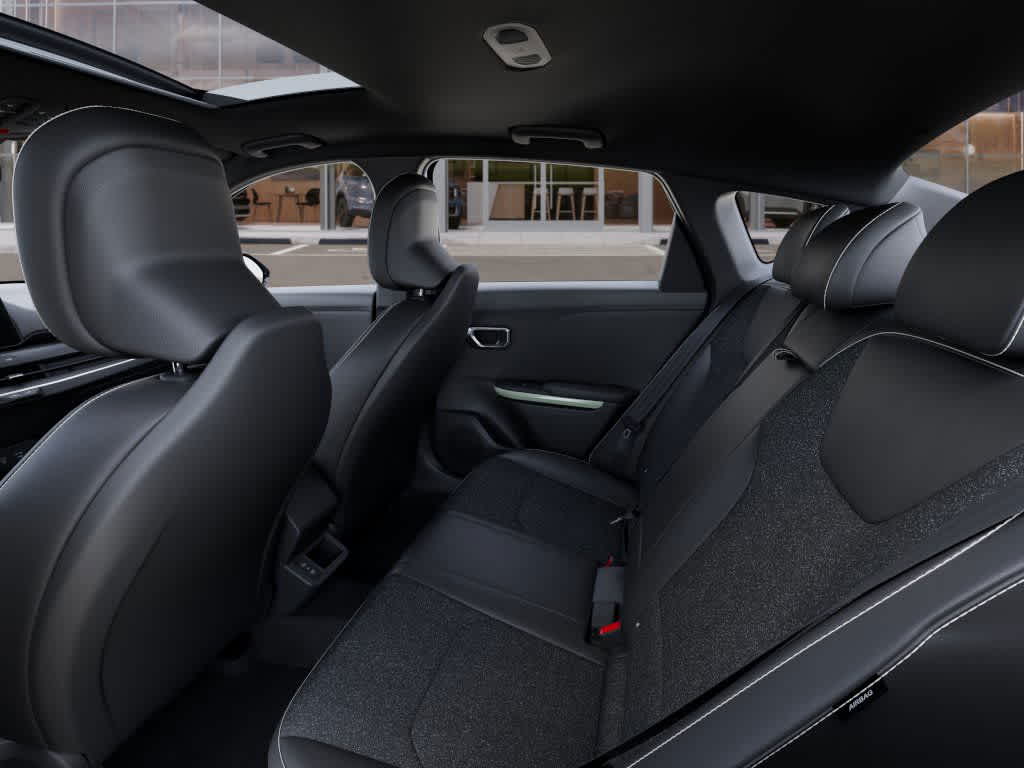 2025 Kia K4 GT-Line 18