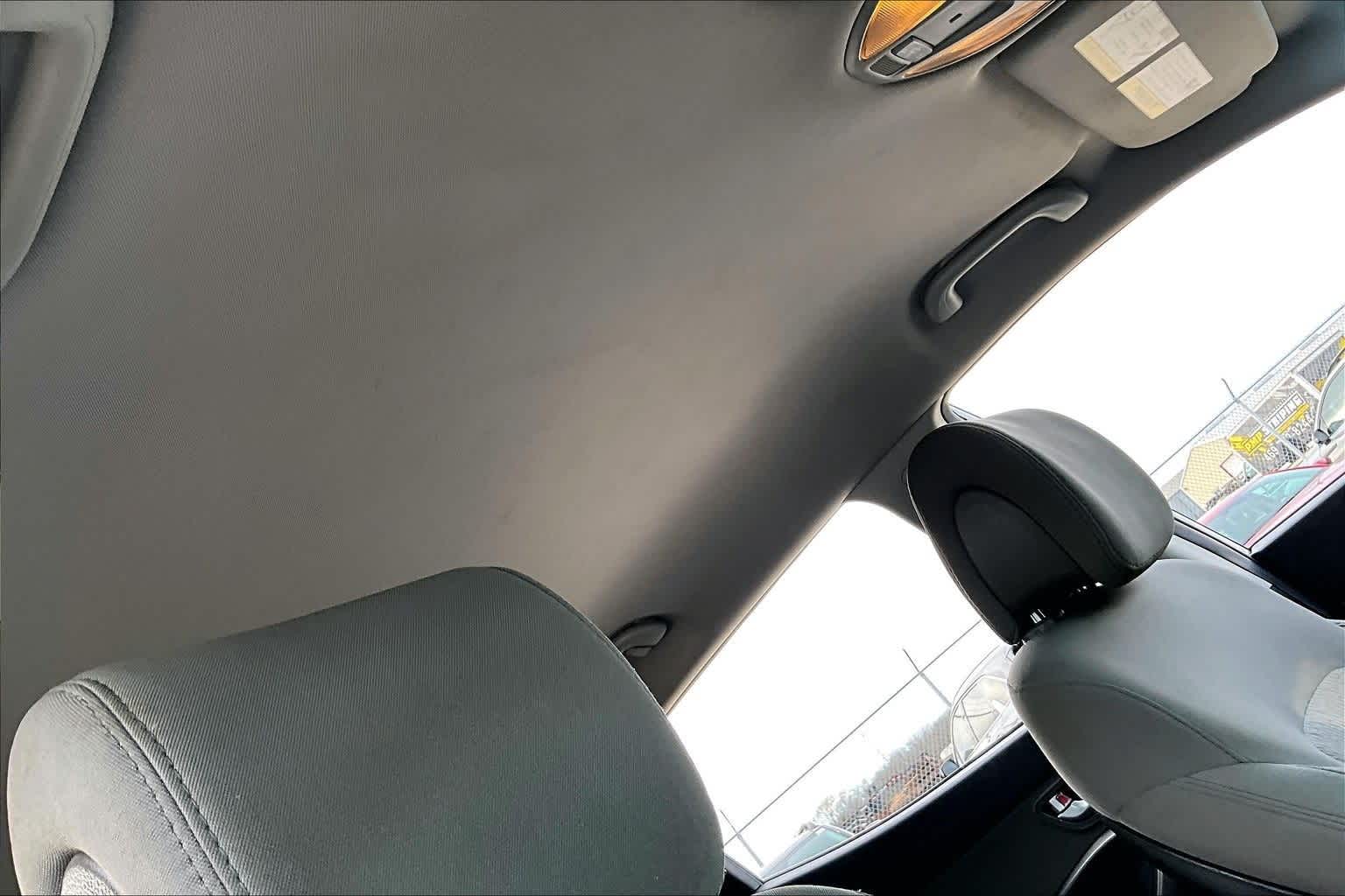 Thumbnail: 2018 Hyundai Santa Fe - 16