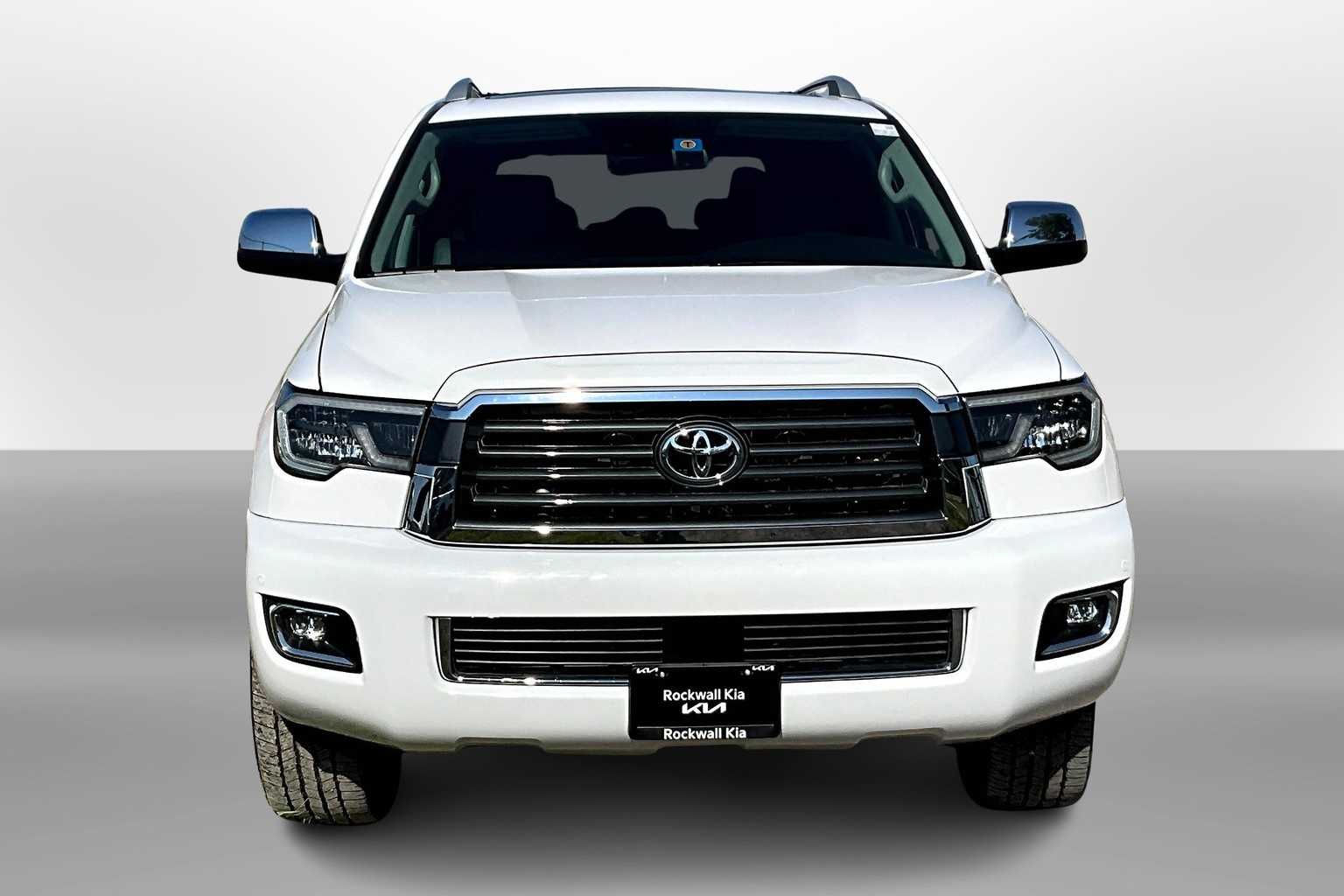 Thumbnail: 2020 Toyota Sequoia - 3