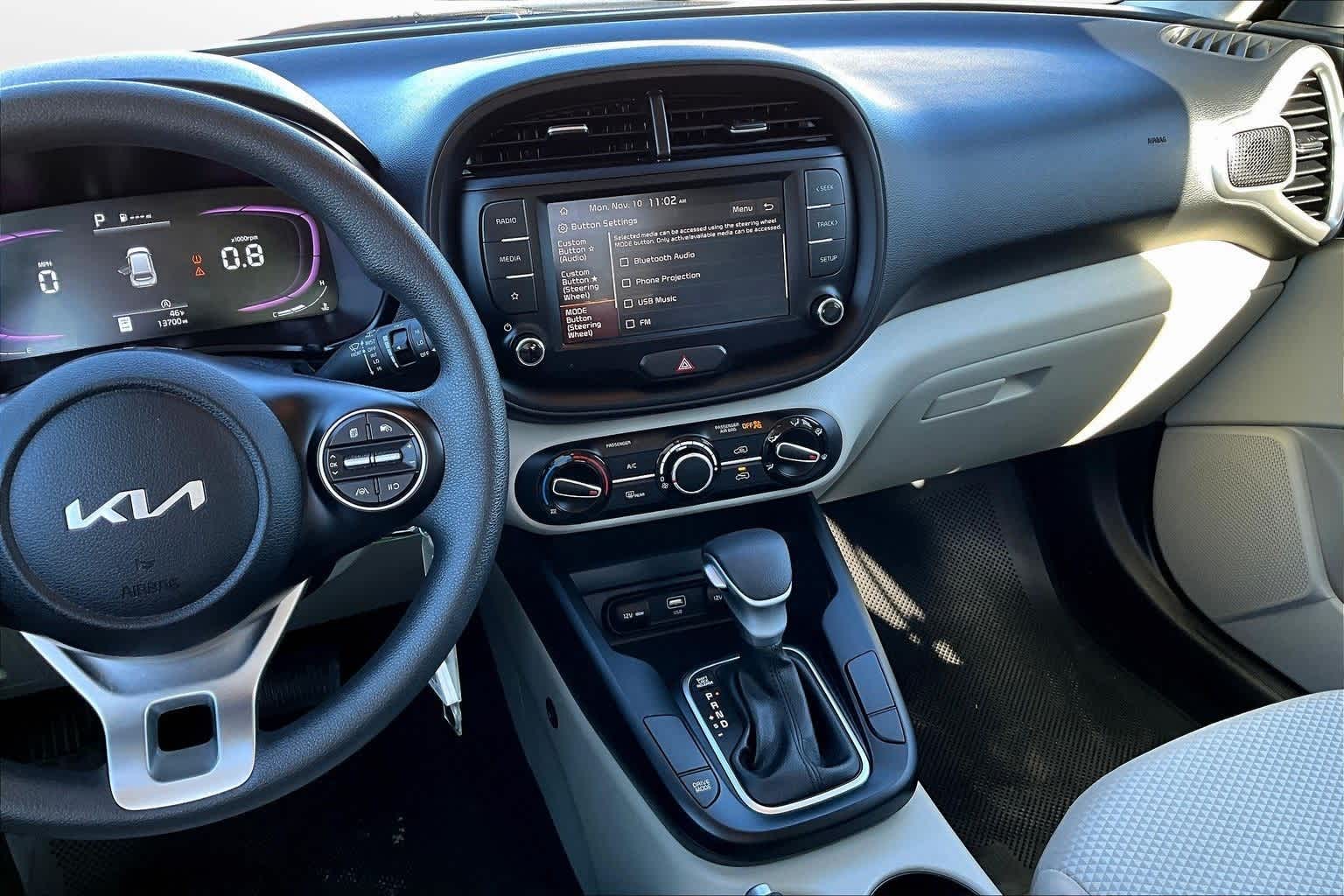 Thumbnail: 2023 Kia Soul - 6