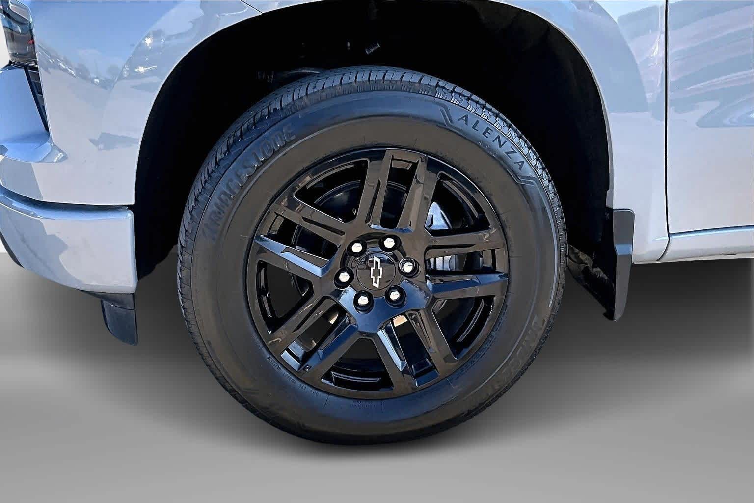 Thumbnail: 2025 Chevrolet Silverado 1500 - 8